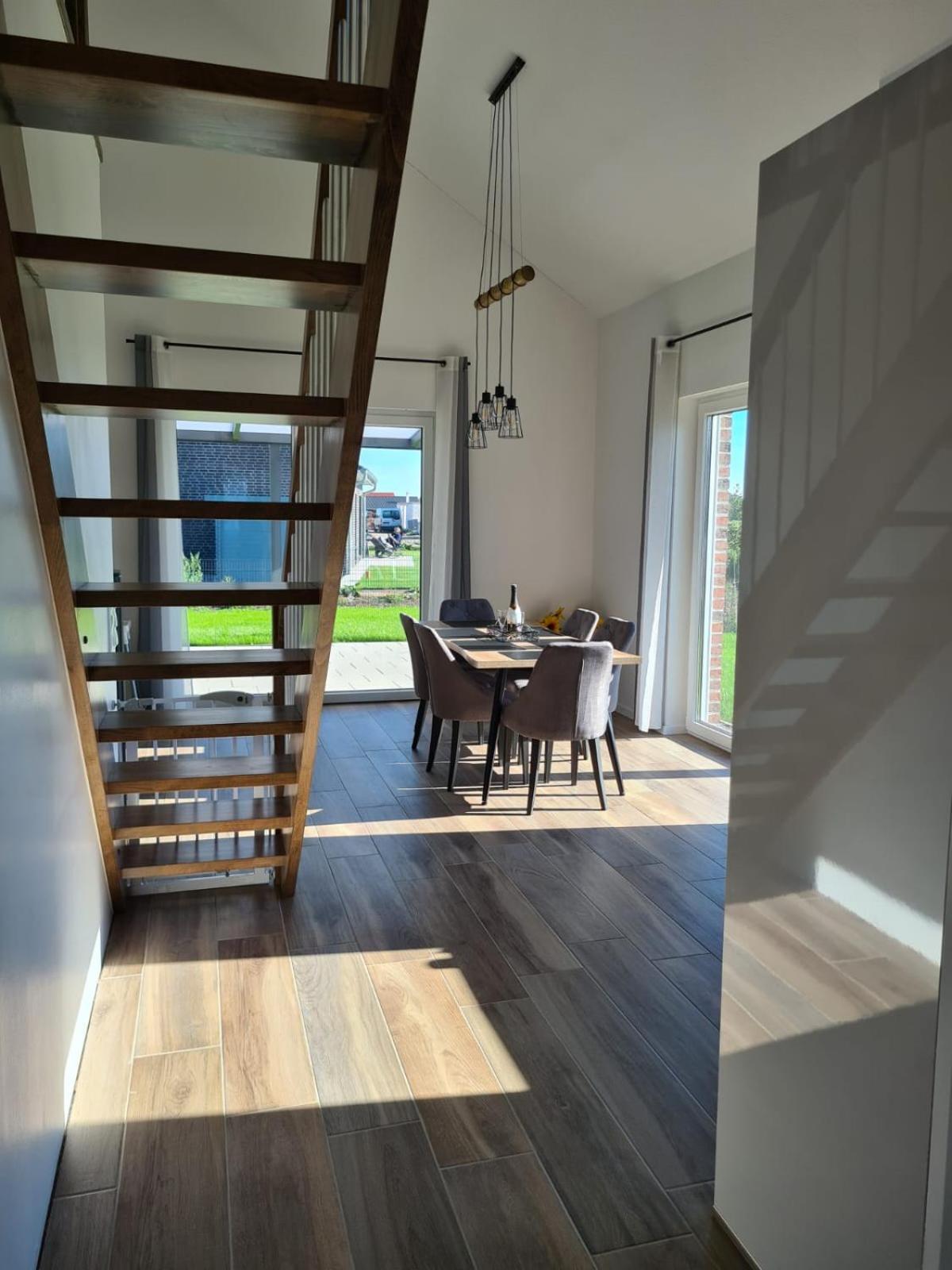 Haus Kuestenbrise - Urlaub Mit Hund An Der Kueste Mit Eigenen Garten, Sauna Und Gemuetlichen Kaminfeuer Schweiburg Buitenkant foto
